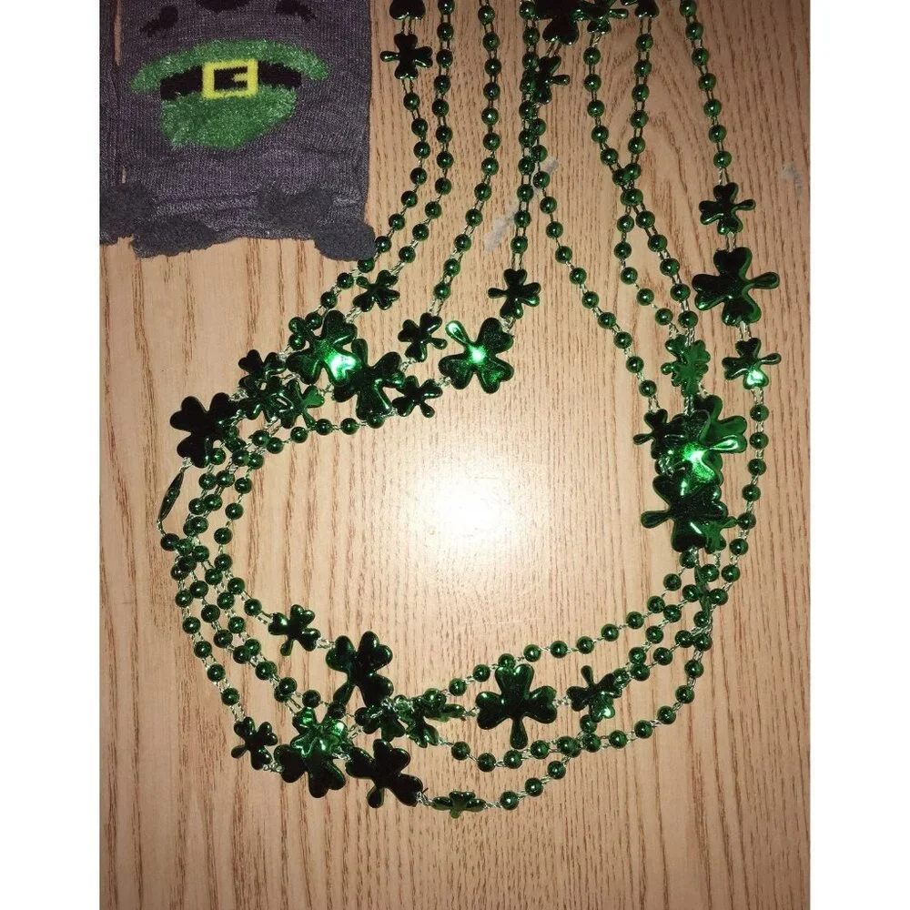 New Bundle of 3 St Patrick's Day Socks & 4 Beads